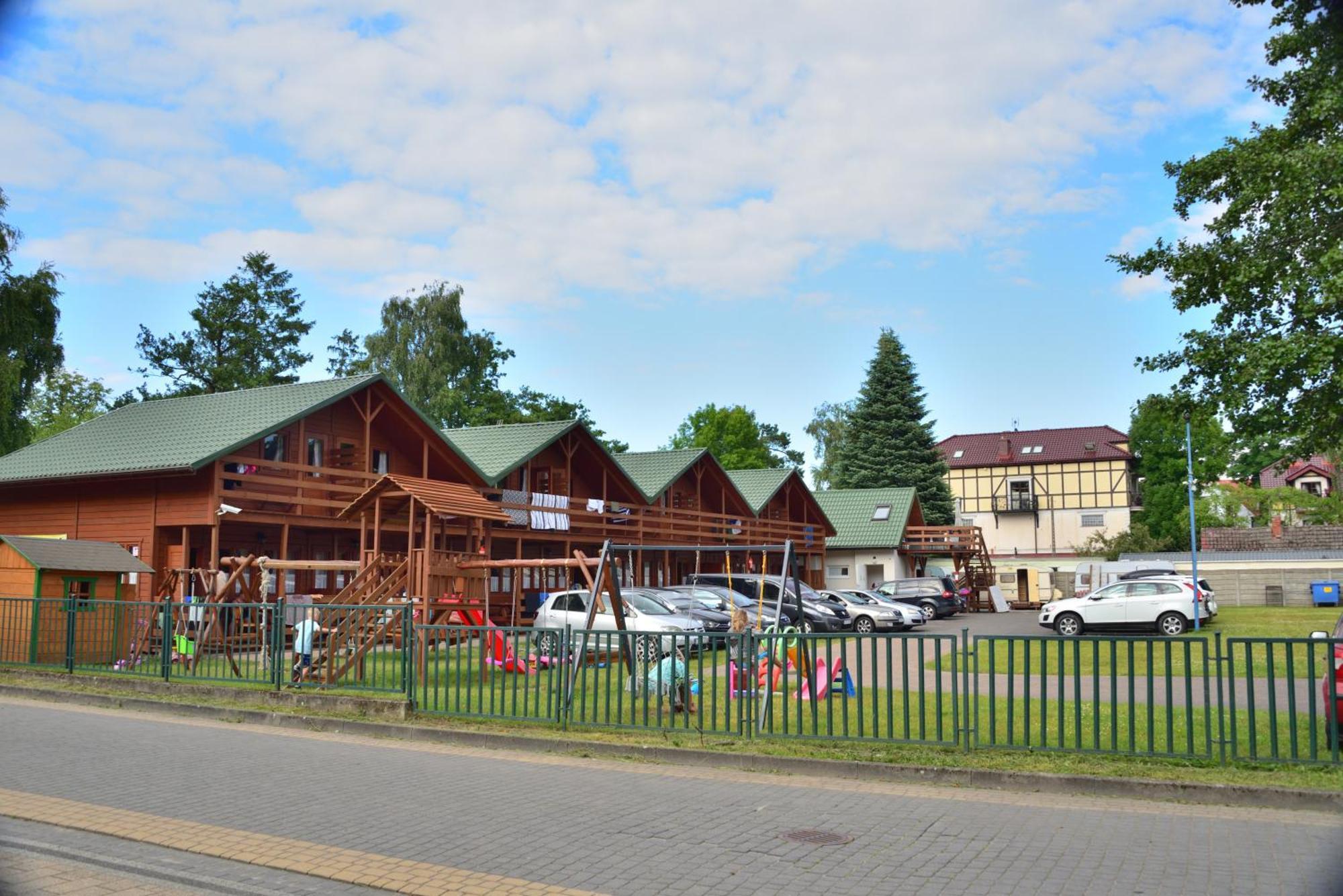 Mlodziezowy Domek Dla Grup Eldorado Mielno Centrum, 200M Od Morza Exterior photo